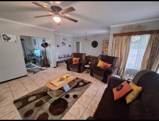 3 BEDROOM HOUSE FOR SALE IN VANDERBIJLPARK SE 7